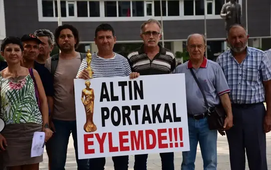 Antalya Kültür Sanat Vakfı Çalışanları Haklarını İstiyor