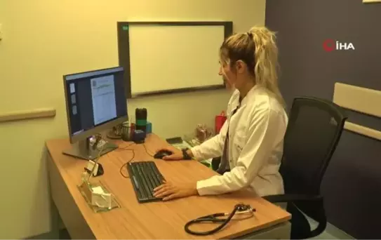 Dr. Seçil Demir: 'Fazla su tüketimi sodyum oranını düşüreceği için su zehirlenmesine sebep olabilir'