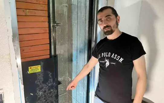 Bağcılar'da Kaynağı Belirsiz Su Nedeniyle Evler Su Bastı