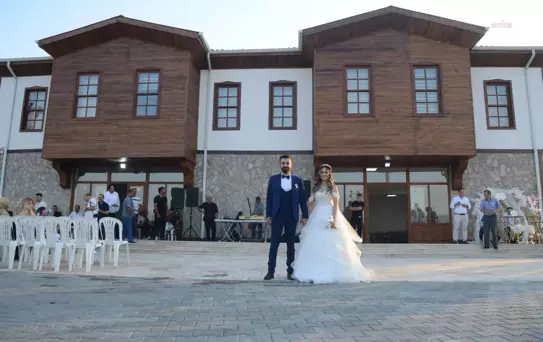 Kırşehir Belediyesi Bağbaşı Kültür Evi'nde düğün