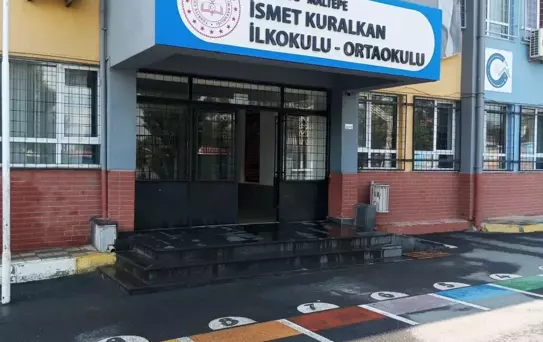 Maltepe Belediyesi Okullarda Bakım ve Temizlik Çalışmaları Yapıyor