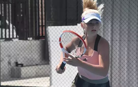 Van'da düzenlenen Akdamar Cup Uluslararası Tenis Turnuvası'nda finalistler belli oldu