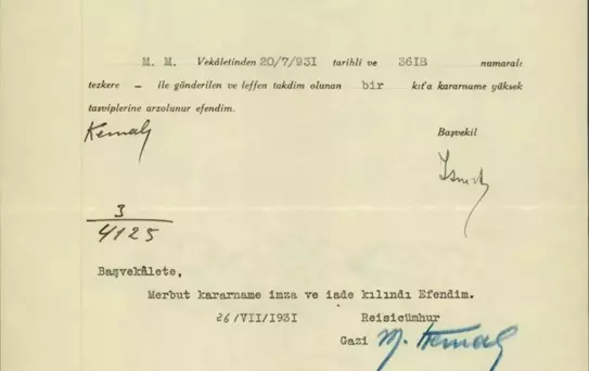 DOSYA HABER/İSTİKLAL MADALYASINDAN İDAM SEHPASINA - Menderes'e 'Atnan' adıyla İstiklal Madalyası verilmesine ilişkin kararname Meclis Kütüphanesi'nin...