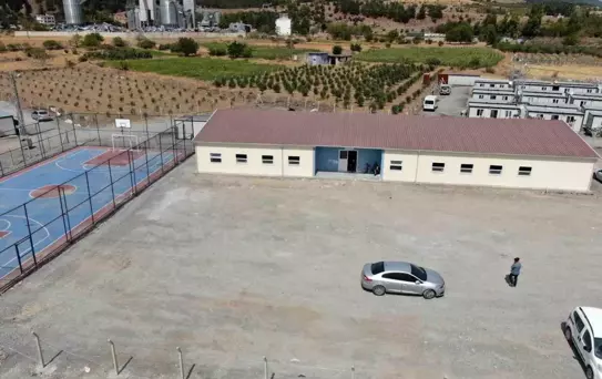 Evlat acısını yüreğine gömüp görevine döndü