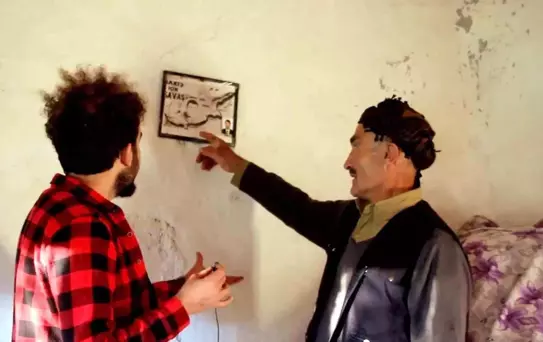 100 yıllık tarihi evin duvarından indirilmeyen 49 yıllık şehit resmi