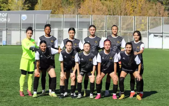 Kayseri Kadın Futbol Kulübü, Gazikentspor'u 5-0 mağlup etti