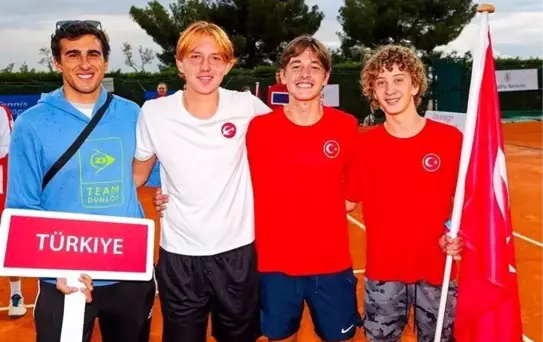 Türk Tenisçi Kaan Işık Koşaner, Tennis Europe Junior Masters Turnuvası'nda Finale Yükseldi