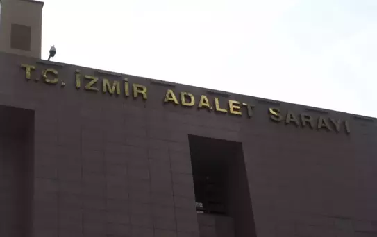 Menderes Belediye Başkanı Mustafa Kayalar'ın yargılandığı dava ertelendi