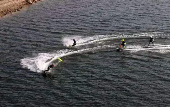 Hasankeyf'te Türkiye Sujeti ve Flyboard Şampiyonası ile Türkiye Motosurf Şampiyonası Finali Gerçekleştirildi