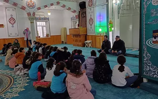Eskişehir'de İlkokul Öğrencileri Ali Çavuş Cami'ni Ziyaret Etti