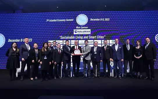 İstanbul Ekonomi Zirvesi, 8 Aralık'ta Çırağan Sarayı'nda görkemli bir açılışla başladı