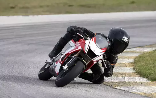 Berkay Sarıay: Motosiklet Sporunun Gelecek Vadeden İsimlerinden