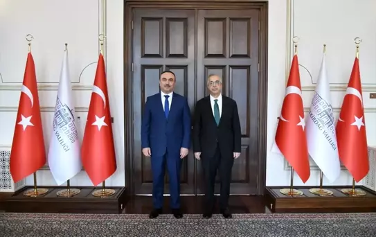 Kırklareli Üniversitesi Rektörü Tekirdağ Valisi'ni ziyaret etti