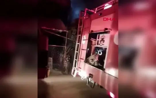 Antalya'da çıkan yangında ev kullanılamaz hale geldi