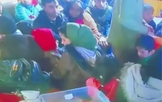 Türk balıkçılar tarafından kurtarılan 30 kaçak göçmen