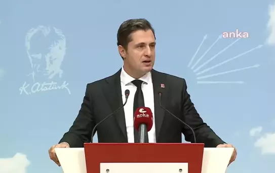 Deniz Yücel: 'Mehmetçiği Bile Bile Ölüme Gönderen Ellerden Çıkmış Bildirilere, Bizim Mürekkebimizin Tek Bir Damlası Bile Düşmeyecek'