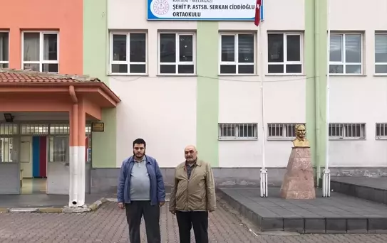 Şehit Astsubayın İsmi Verilen Okulun Gönüllü Yardımcısı Baba