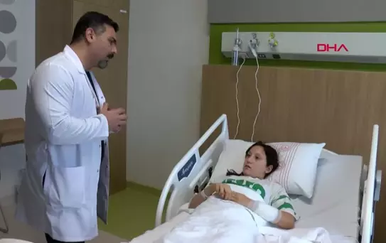 Şanlıurfa'da Sokak Köpeğinin Saldırısına Uğrayan 12 Yaşındaki Kız Yaralandı