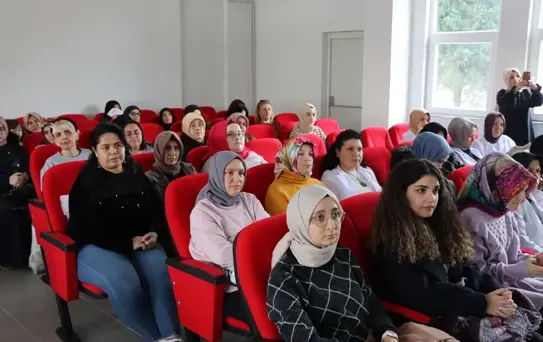 Ferizli SODAM'da kadın kursiyerlere ruh sağlığı ve bağımlılık eğitimi verildi
