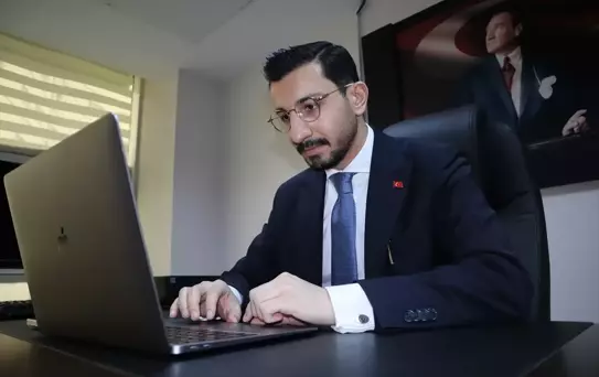 Malatya Eğitim ve Araştırma Hastanesi Çalışanları, Yılın Kareleri Oylamasına Katıldı