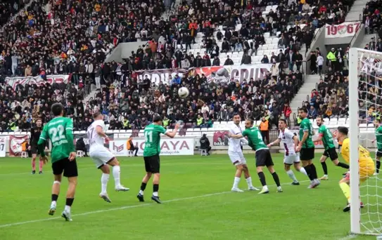 Elazığspor, Amasyaspor FK'yı 2-1 yenerek galip geldi
