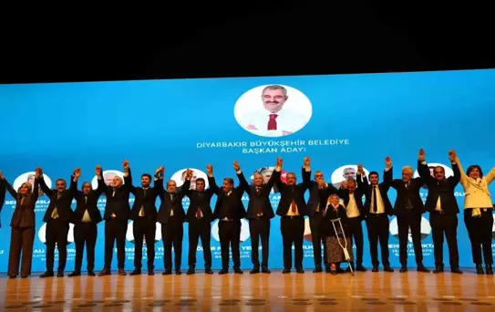 AK Parti Diyarbakır İlçe Belediye Başkan Adayı Tanıtım Programı Gerçekleştirildi