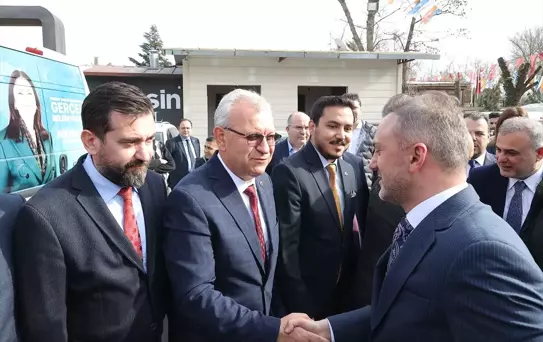 AK Parti Genel Başkan Yardımcısı Erkan Kandemir, Edirne'de belediye başkan adaylarını tanıttı