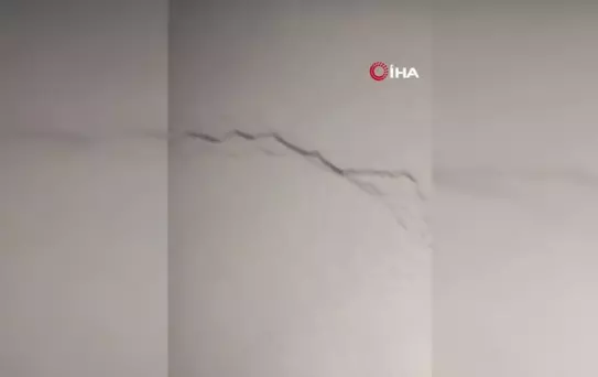 Enkaz altında cep telefonuyla videosunu çekmişti: 'Mezardan da dar bir yerde 4 gün kaldım'