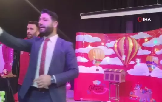 Gülümseyin Geliyoruz: Aşkale'de çocuklarla buluştu