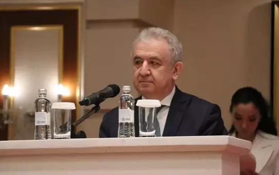 Kazakistan'da İbrahim Kalın'ın 'Ben, Öteki ve Ötesi: İslam-Batı İlişkileri Tarihine Giriş' kitabı tanıtıldı