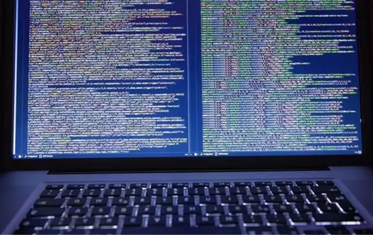Avrupa Parlamentosu Güvenlik Komitesi üyelerinin telefonlarında casus yazılım tespit edildi