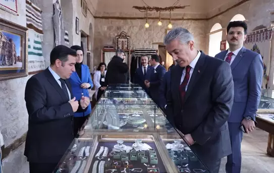 Mardin Valisi ve Büyükşehir Belediye Başkan Vekili Tuncay Akkoyun, Mardin Öğretmen Akademileri Açılış Programına Katıldı
