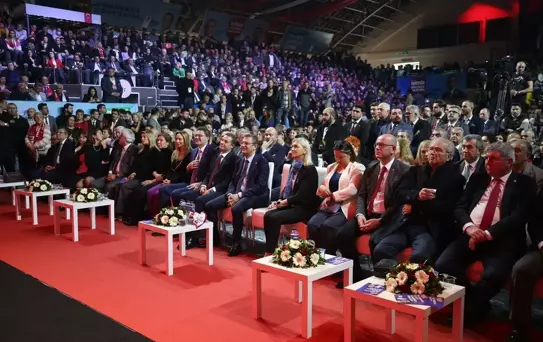CHP Genel Başkanı Özgür Özel: 'Bazı televizyonlarda, gazetelerde birkaç kişinin isyanını, itirazını duyuyorsunuz'