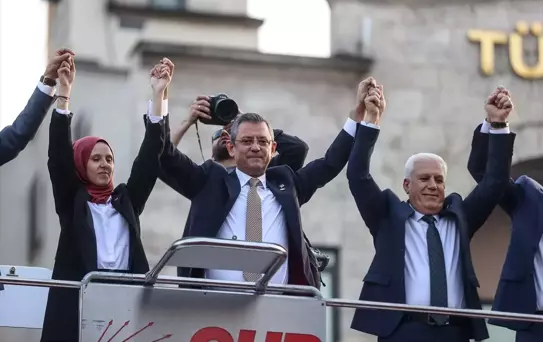 CHP Genel Başkanı Özgür Özel, Bursa'da adayını tanıttı