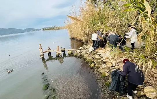 Fethiye'deki Kuş Cenneti'nde Çevre Temizliği Yapıldı