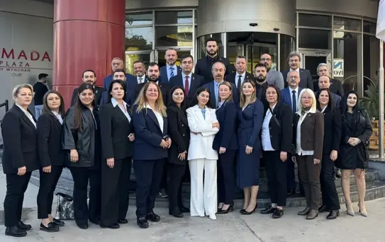 DSP Genel Başkanı Önder Aksakal, DSP'yi İzmir'de hak ettiği yere getireceklerini söyledi