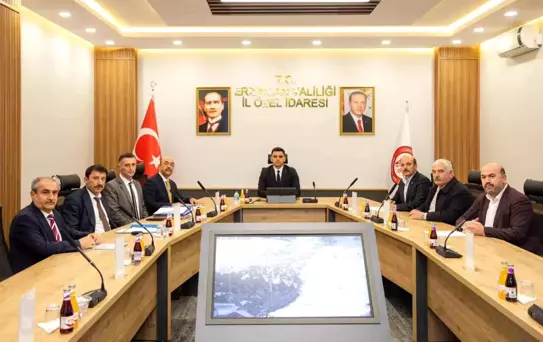 Erzincan'da disiplin cezası alan personellerin durumları değerlendirildi
