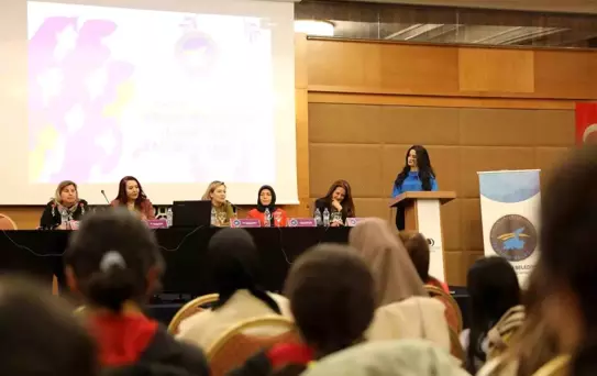 Van'da Kadınlar Günü etkinliği: Kuşaklar Arası Buluşmalar
