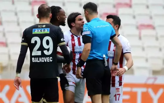 Sivasspor, Alanyaspor'a 2-1 mağlup oldu