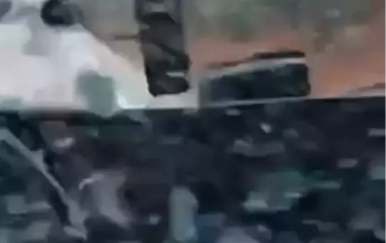 İznik'te tır ile minibüs çarpıştı: 5 yaralı