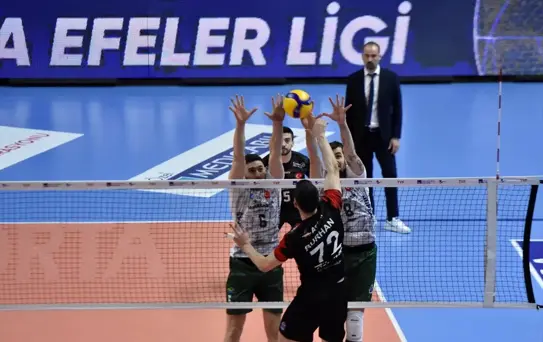 Bursa Büyükşehir Belediyespor, TÜRŞAD'ı 3-0 Yendi