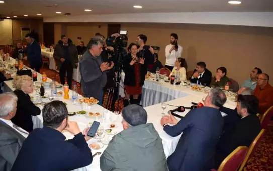 AK Parti Belediye Başkan Adayı İbrahim Sezer Gazetecilerle İftarda Buluştu