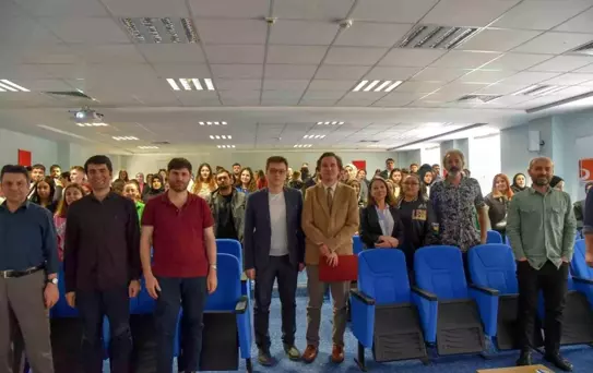 Bilecik Şeyh Edebali Üniversitesi'nde 'Bilecik Bahçelievler Kazısı' konulu konferans düzenlendi
