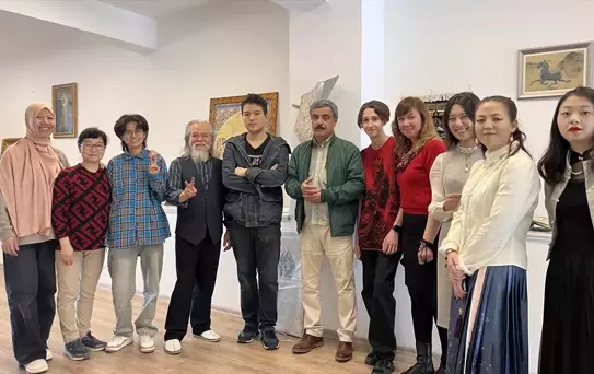 Çin İslam Minyatür Okulu'nun Beyoğlu'ndaki Sanat Atölyesi Sergiyle Açıldı