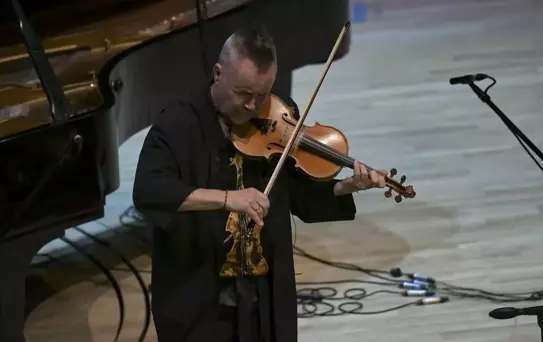 Nigel Kennedy Başkentli müzikseverlerle buluştu