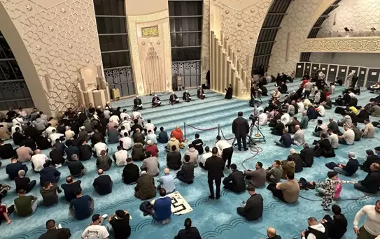 Almanya'da DİTİB camilerinde Kadir Gecesi programı düzenlendi