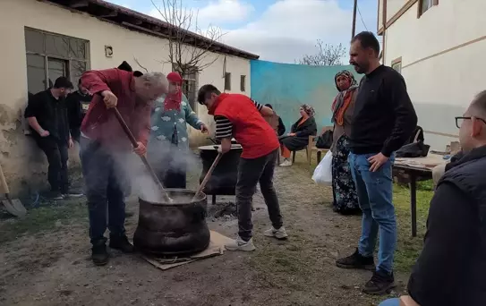 Samsun Çarşamba'da Gençler İftar Programı Düzenledi