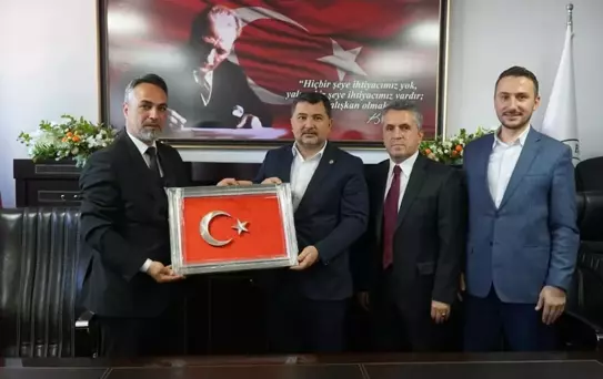 Kenan Sübekçi, Gümüşova Belediye Başkanı olarak göreve başladı