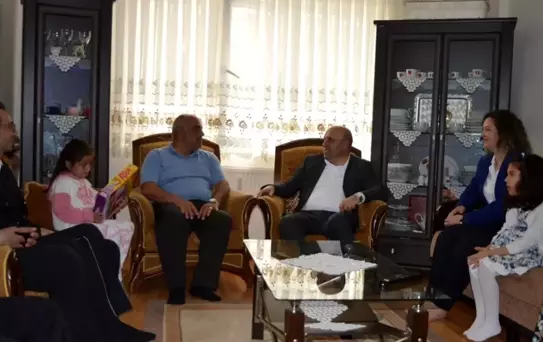 Düzce Kaymakamı Mustafa Can, şehit aileleri ve gazileri ziyaret etti