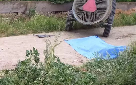 Manisa Sarıgöl'de Traktör Yanında Ölü Bulundu